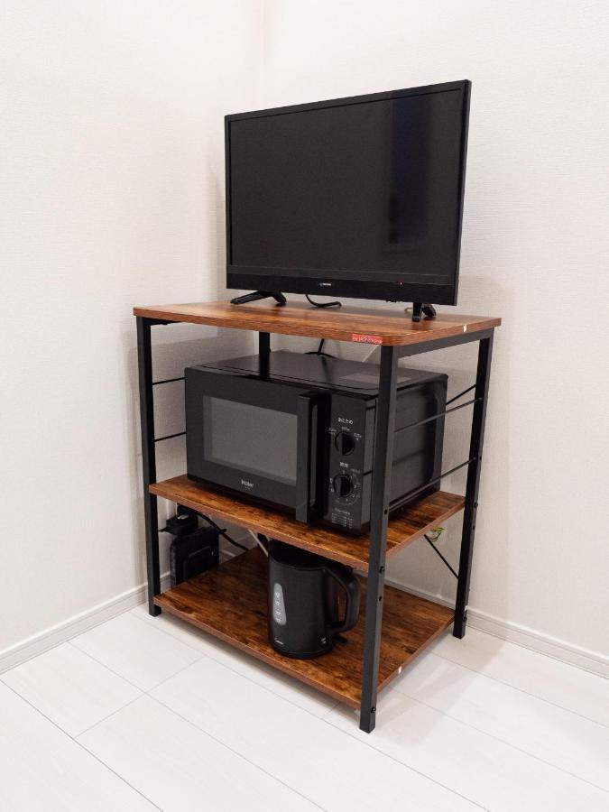 Apartment G2 *